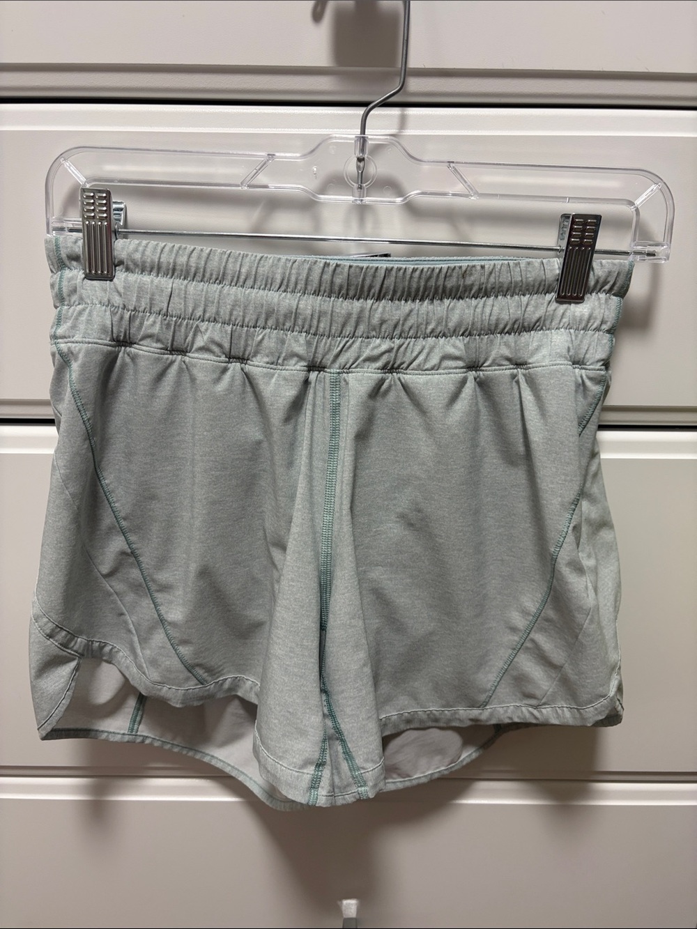 Lululemon Track That Mid-Rise Short 5" Space Dye Mint Green - size 4